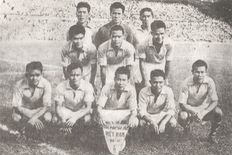 Đội tuyển Việt Nam Cộng hòa bước lên ngôi vị cao nhất tại kỳ SEAP Games lần thứ 1 năm 1959.