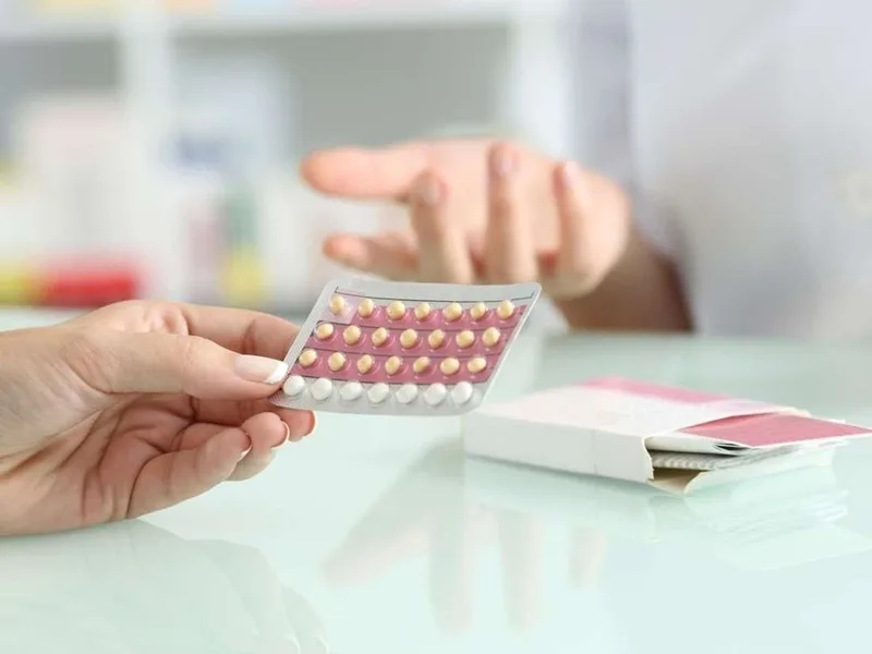 Sự khác biệt giữa vỉ thuốc tránh thai hàng ngày loại 21 viên và 28 viên.