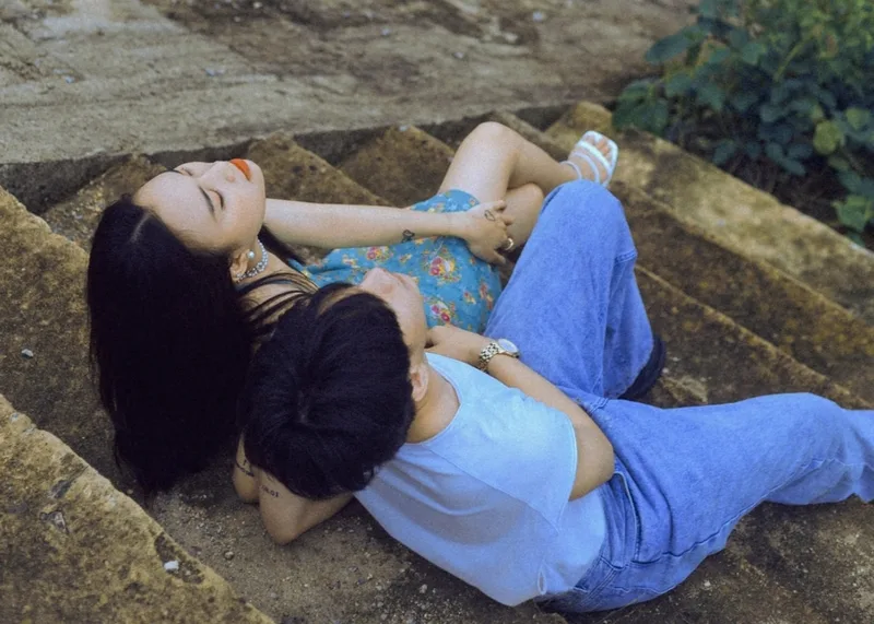 Mối quan hệ với Trap Boy dễ khiến đối phương rơi vào trạng thái bất an, chờ đợi và phụ thuộc cảm xúc.
