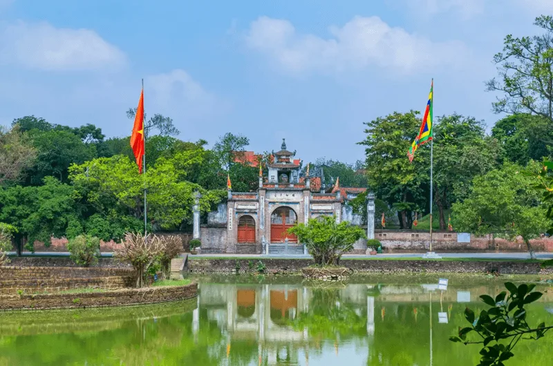 Việc chọn Cổ Loa làm kinh đô thể hiện ý thức tiếp nối chính thống nền độc lập cũ của cha ông.