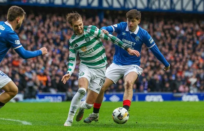 Old Firm giữa Celtic và Rangers là một trong những trận derby có bầu không khí căng thẳng nhất bóng đá Scotland